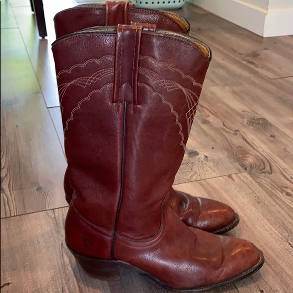 frye cowgirl boots